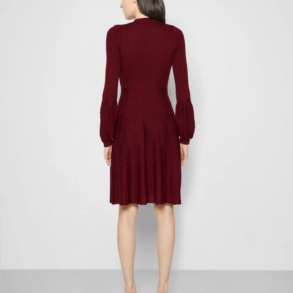 Diane Von Furstenberg Dillan Knit Midi Dress Size Medium in Cabernet NWT - Picture 4 of 14